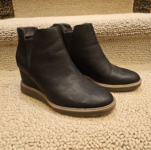 Dr. Scholl's Women's Johnnie ankle boots